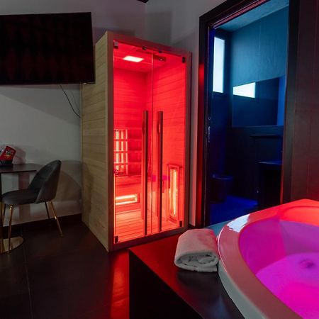 Maximum Hub Suite&Spa Palermo Exterior photo