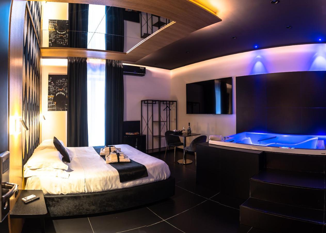 Maximum Hub Suite&Spa Palermo Exterior photo