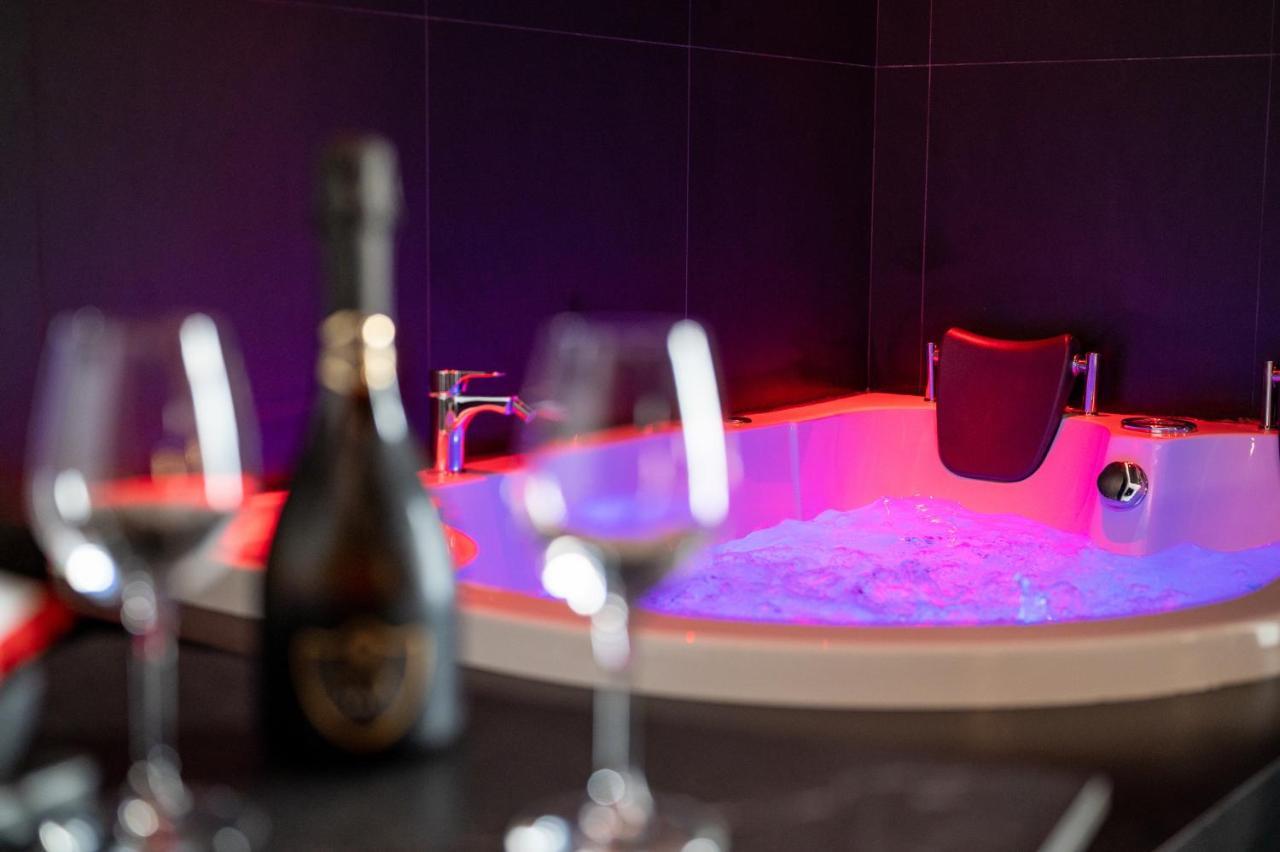 Maximum Hub Suite&Spa Palermo Exterior photo
