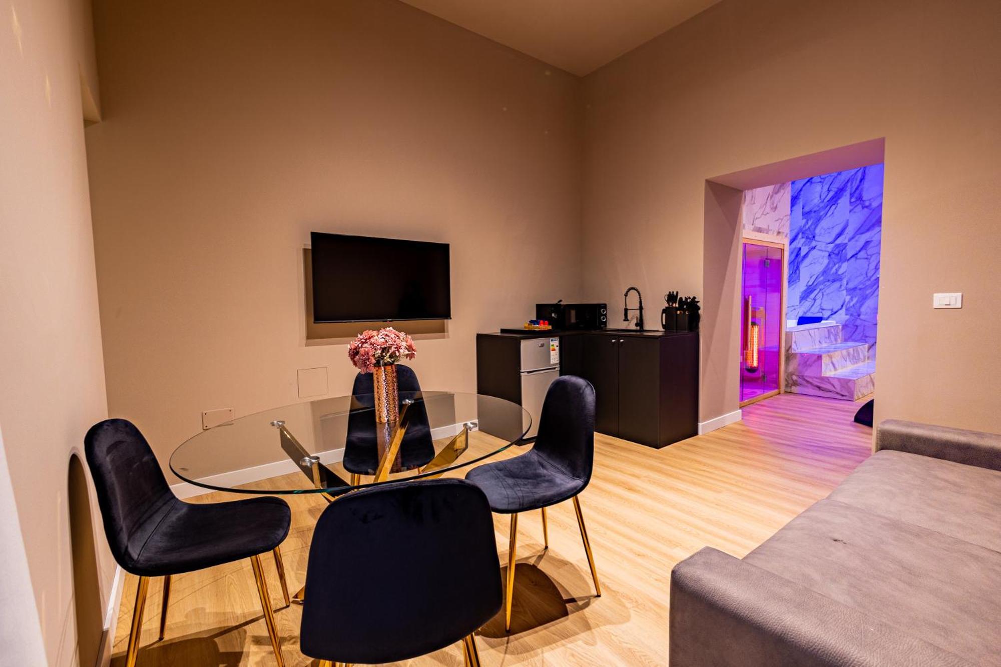 Maximum Hub Suite&Spa Palermo Exterior photo