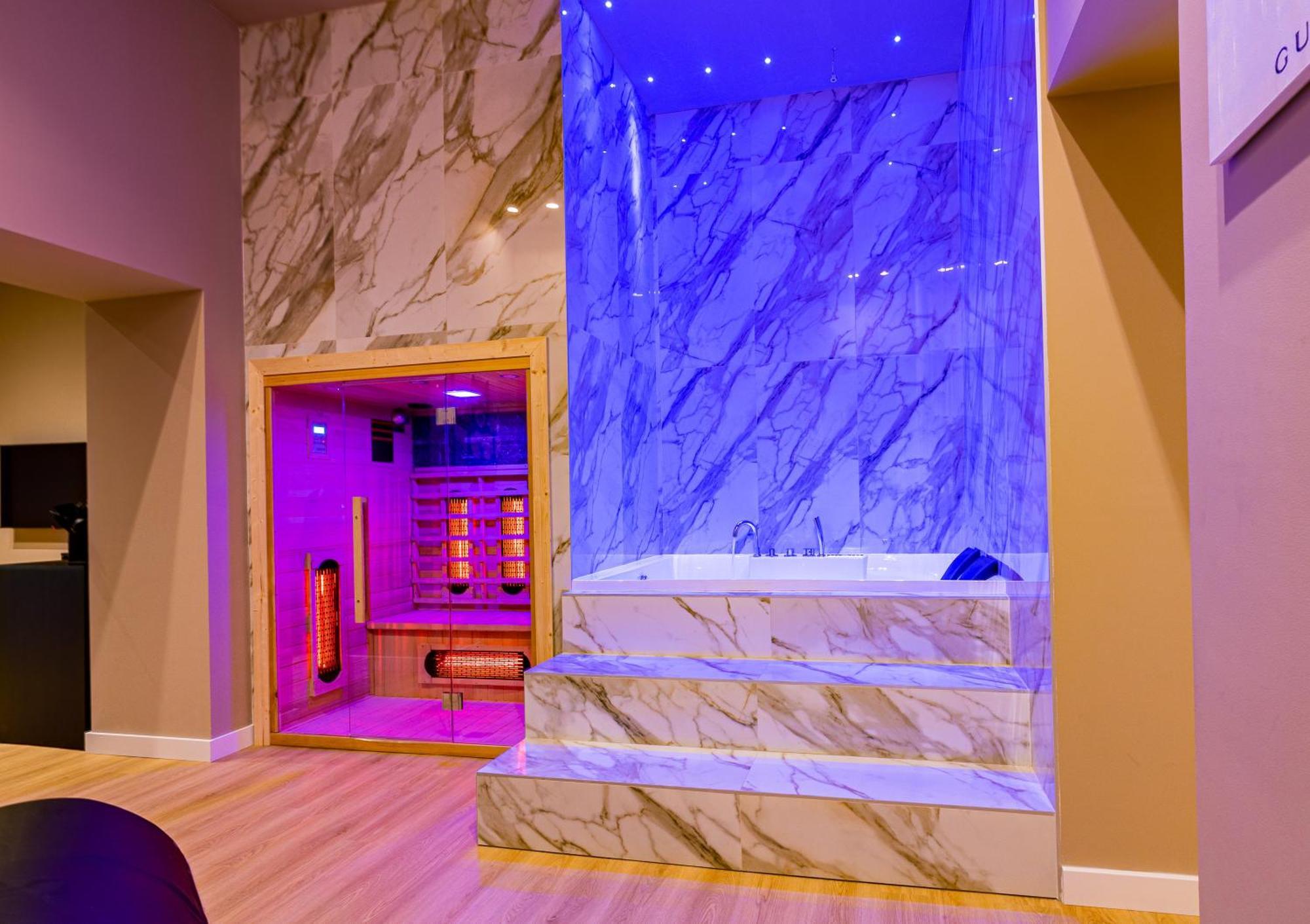Maximum Hub Suite&Spa Palermo Exterior photo